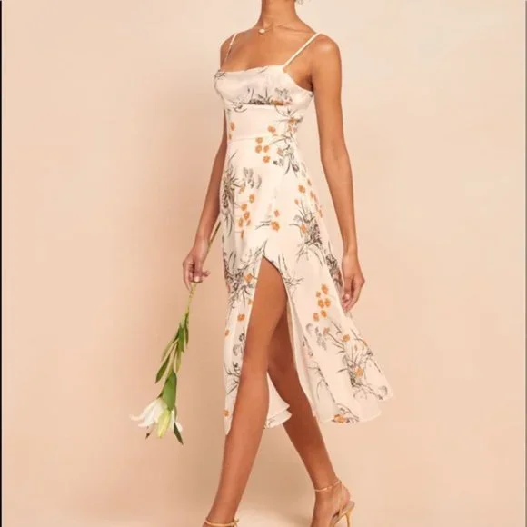 Reformation Gala Dress - Elegant White Floral Dress- Size 2 - Princess Print - Picture 3 of 8